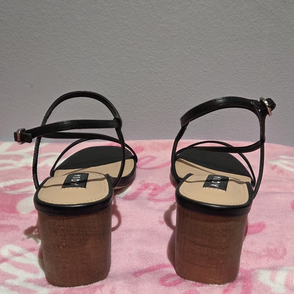 Women's Aqua Black Strappy Heel, Size 9M - Picture 7 of 8